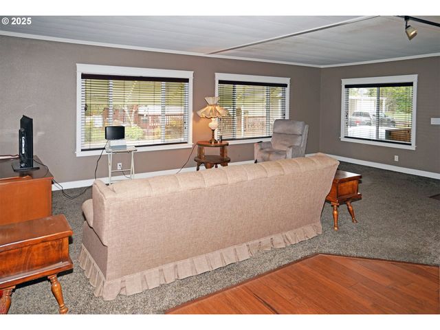 15411 Se MILL PLAIN Blvd D3, Vancouver, WA 98684