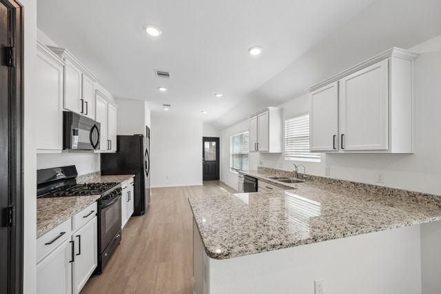 18402 Summit Ranch Drive, Hockley, TX 77447