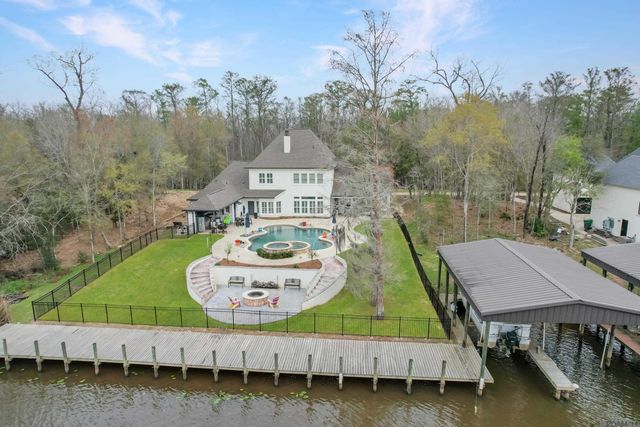 22127 Waterfront East Dr, Maurepas, LA 70449