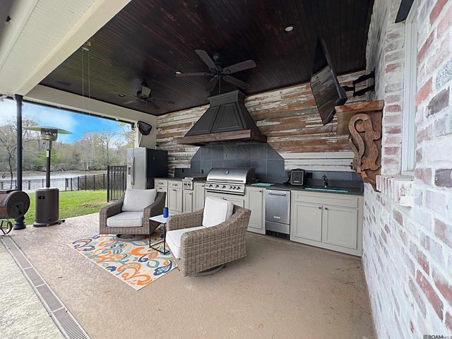 22127 Waterfront East Dr, Maurepas, LA 70449