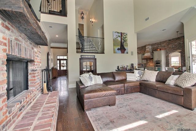 22127 Waterfront East Dr, Maurepas, LA 70449