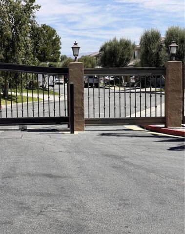 33411 Campus Lane, Cathedral City, CA 92234