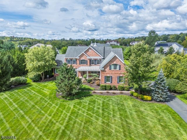 17 Fieldview Dr, Sparta Twp., NJ 07871