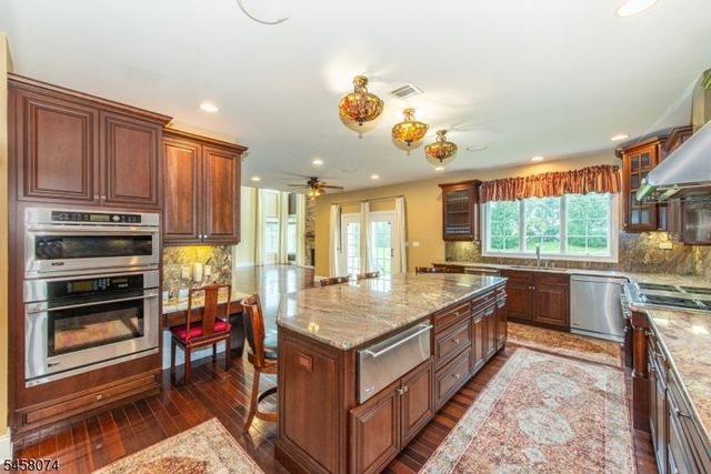 17 Fieldview Dr, Sparta Twp., NJ 07871
