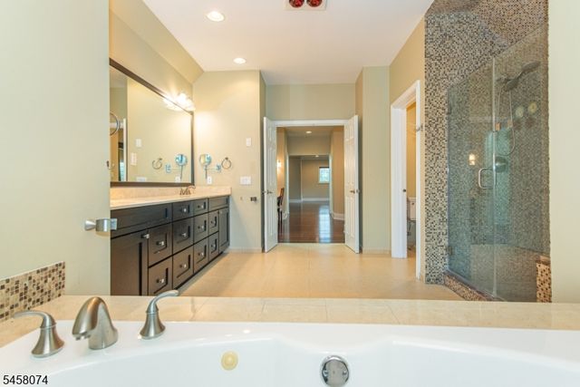 17 Fieldview Dr, Sparta Twp., NJ 07871