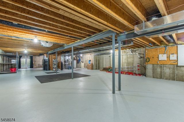 17 Fieldview Dr, Sparta Twp., NJ 07871