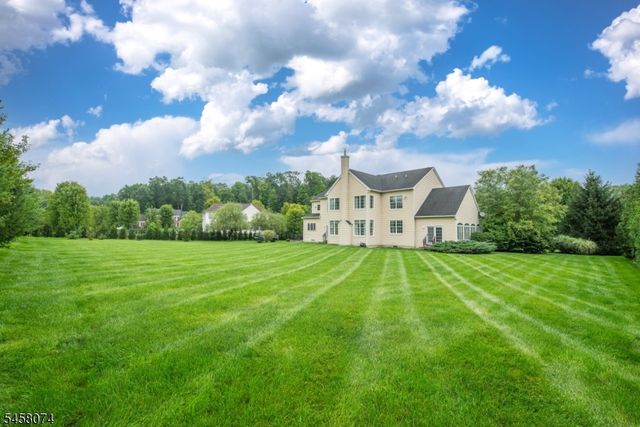 17 Fieldview Dr, Sparta Twp., NJ 07871