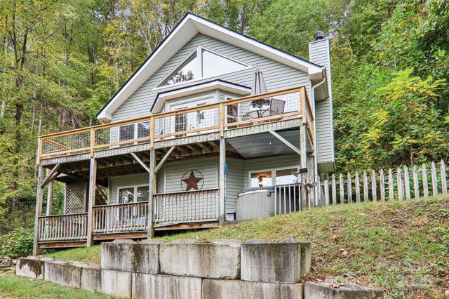 311 Jacks Knob Road, Barnardsville, NC 28709