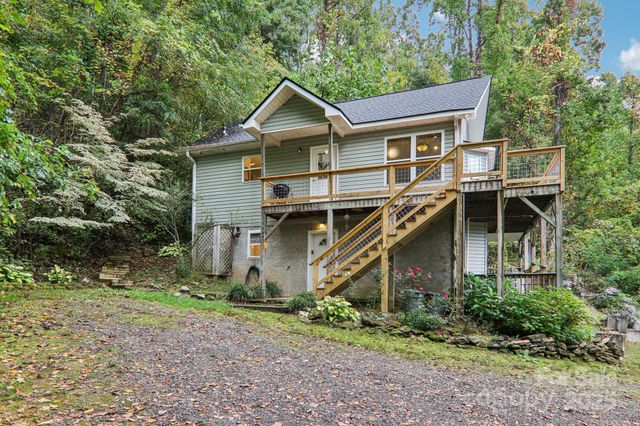 311 Jacks Knob Road, Barnardsville, NC 28709