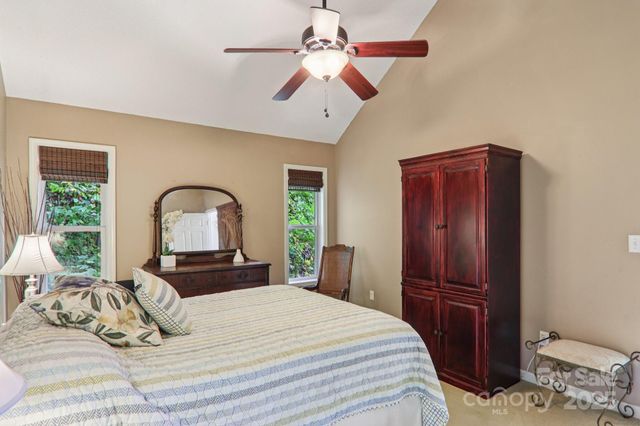 311 Jacks Knob Road, Barnardsville, NC 28709