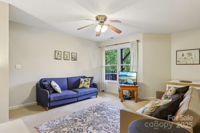 311 Jacks Knob Road, Barnardsville, NC 28709