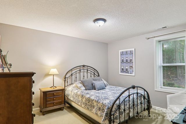 311 Jacks Knob Road, Barnardsville, NC 28709