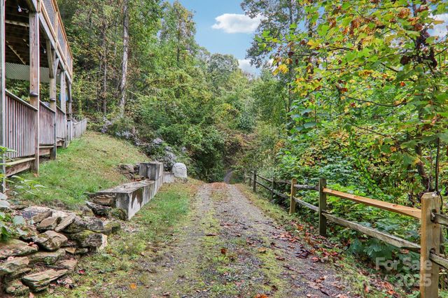 311 Jacks Knob Road, Barnardsville, NC 28709