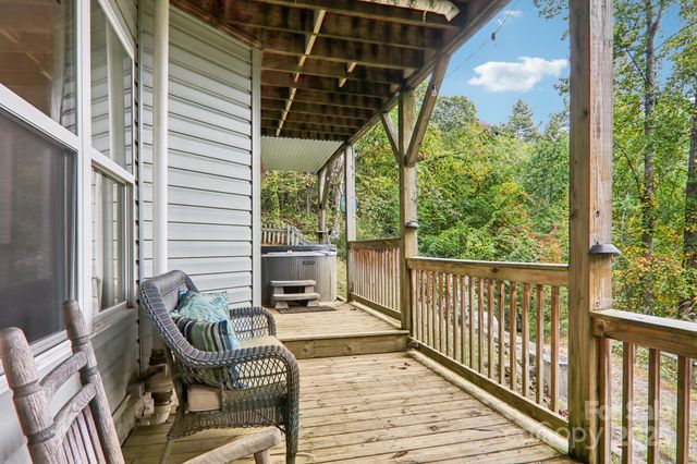 311 Jacks Knob Road, Barnardsville, NC 28709