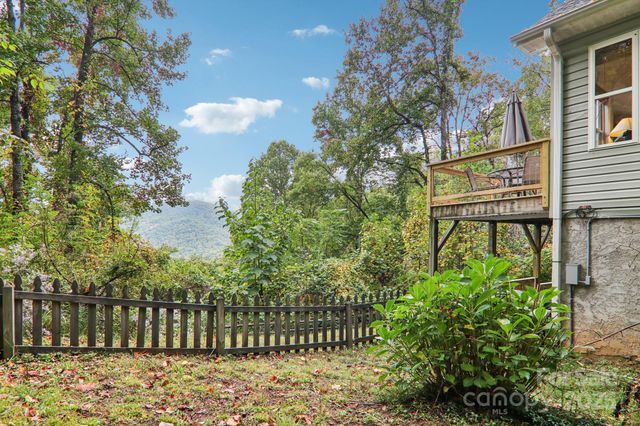 311 Jacks Knob Road, Barnardsville, NC 28709