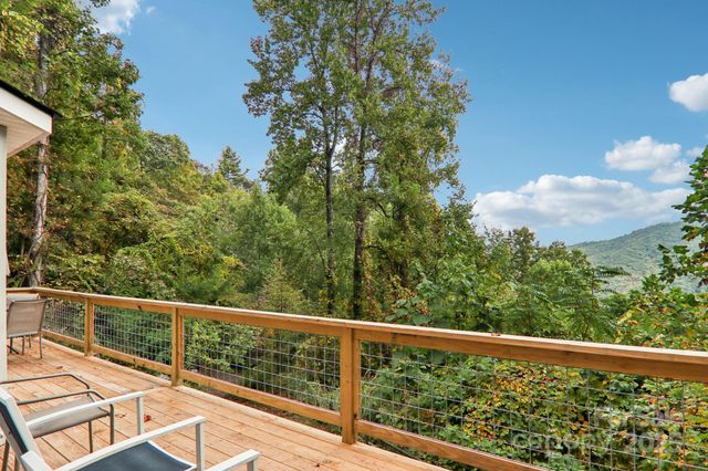 311 Jacks Knob Road, Barnardsville, NC 28709