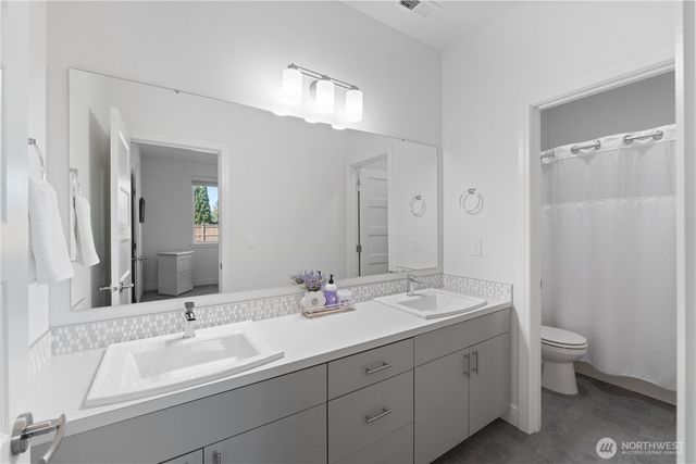 23107 70TH Street E, Buckley, WA 98321