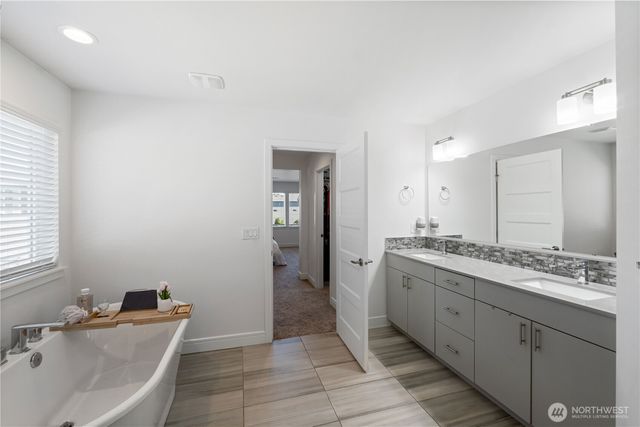 23107 70TH Street E, Buckley, WA 98321