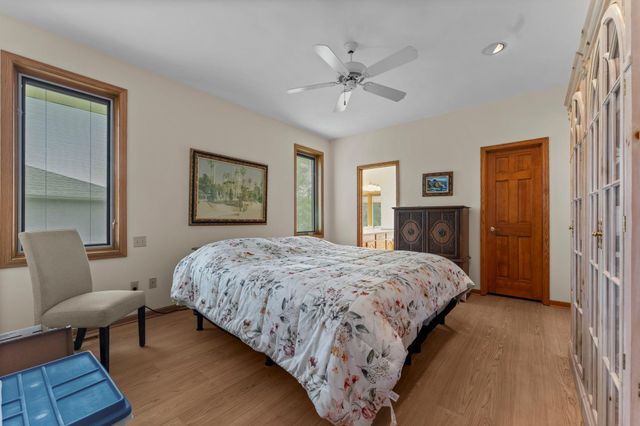 1588 Blackhawk Lake Drive, Eagan, MN 55122