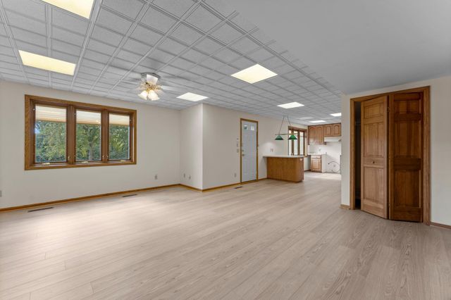 1588 Blackhawk Lake Drive, Eagan, MN 55122