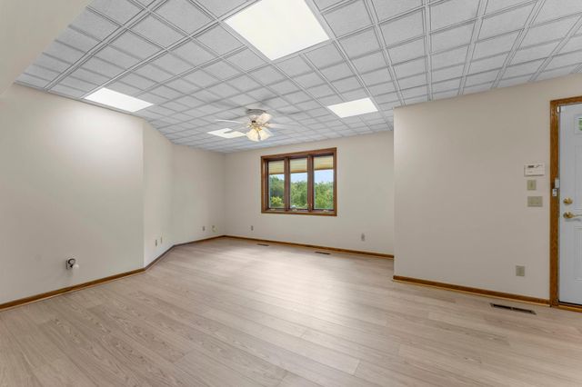 1588 Blackhawk Lake Drive, Eagan, MN 55122