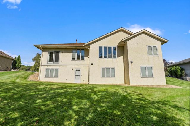 1588 Blackhawk Lake Drive, Eagan, MN 55122