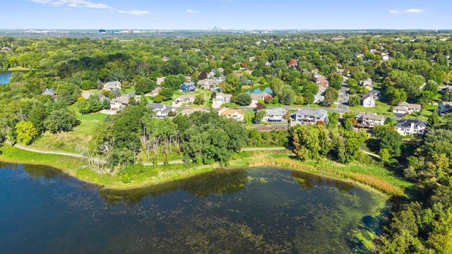 1588 Blackhawk Lake Drive, Eagan, MN 55122