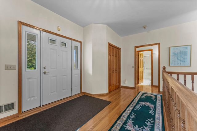1588 Blackhawk Lake Drive, Eagan, MN 55122