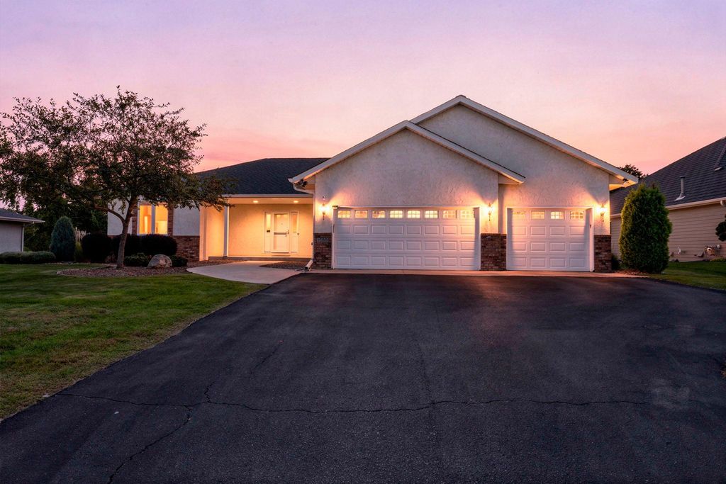 1588 Blackhawk Lake Drive, Eagan, MN 55122 — photo 2