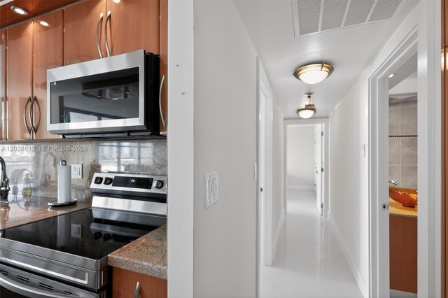 230 174th Street 902, Sunny Isles Beach, FL 33160