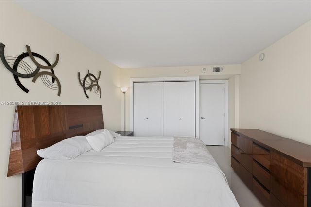 230 174th Street 902, Sunny Isles Beach, FL 33160