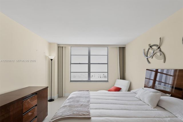 230 174th Street 902, Sunny Isles Beach, FL 33160