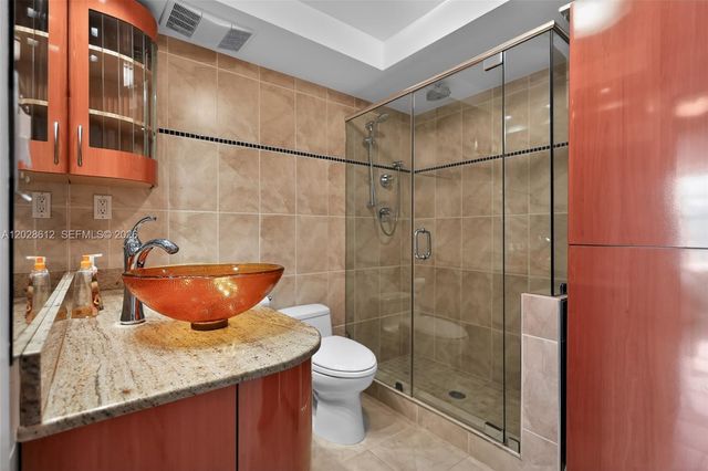 230 174th Street 902, Sunny Isles Beach, FL 33160