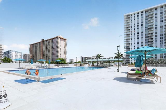 230 174th Street 902, Sunny Isles Beach, FL 33160