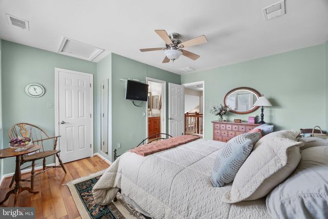 2924 OAKBURY CT, Oakton, VA 22124