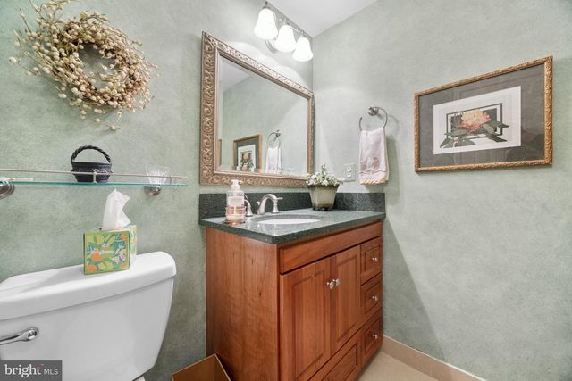 2924 OAKBURY CT, Oakton, VA 22124