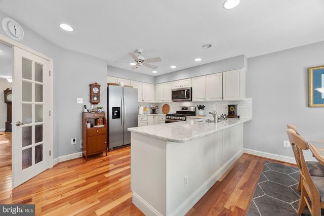 2924 OAKBURY CT, Oakton, VA 22124