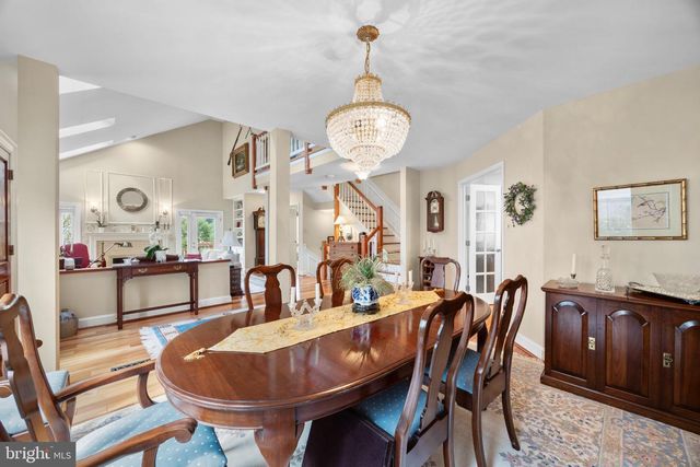 2924 OAKBURY CT, Oakton, VA 22124