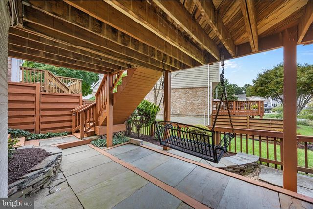 2924 OAKBURY CT, Oakton, VA 22124