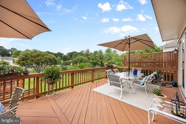 2924 OAKBURY CT, Oakton, VA 22124