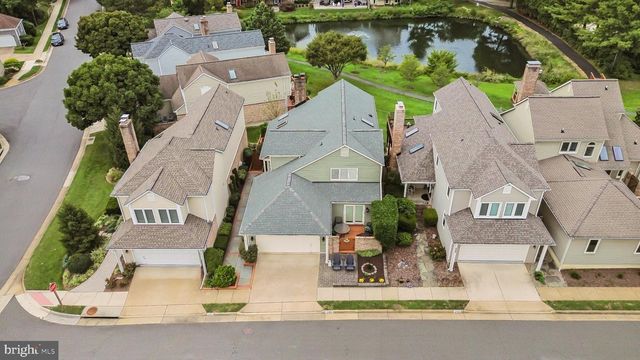 2924 OAKBURY CT, Oakton, VA 22124