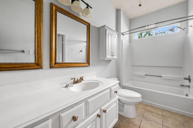 607 Travis Street 5, Webster, TX 77598