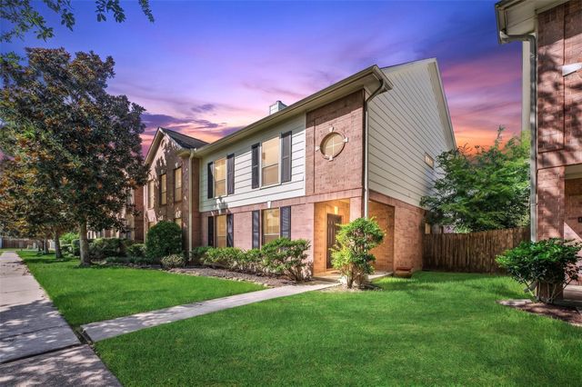 607 Travis Street 5, Webster, TX 77598
