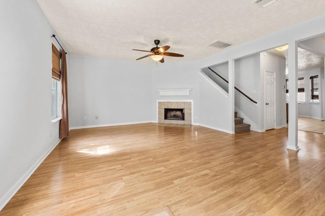 607 Travis Street 5, Webster, TX 77598