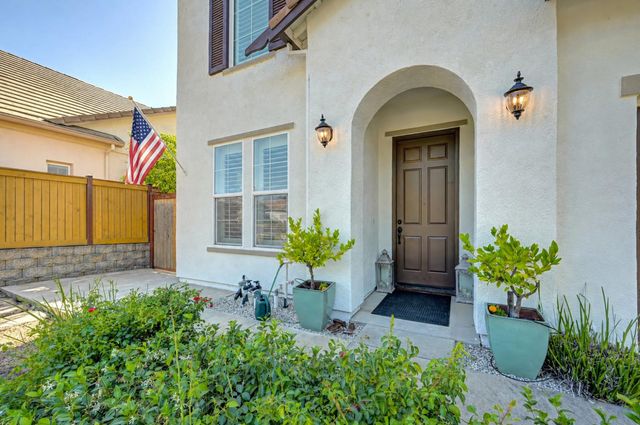 7637 Colbert Dr, Rancho Murieta, CA 95683