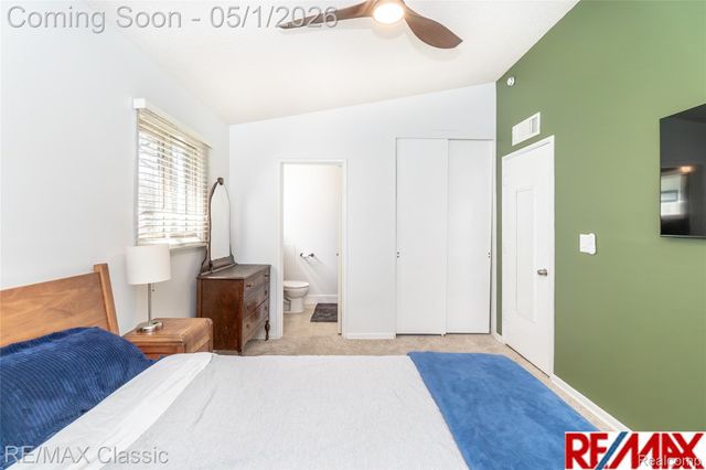1540 Beverly Boulevard, Walled Lake, MI 48390