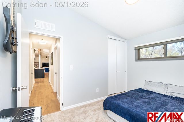 1540 Beverly Boulevard, Walled Lake, MI 48390