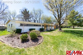 1540 Beverly Boulevard, Walled Lake, MI 48390