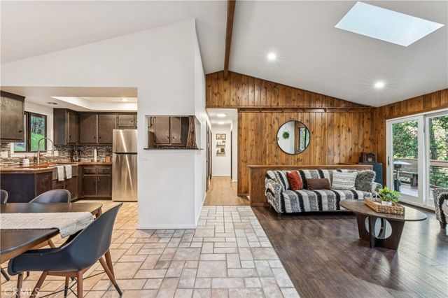 24166 Cresta, Crestline, CA 92325