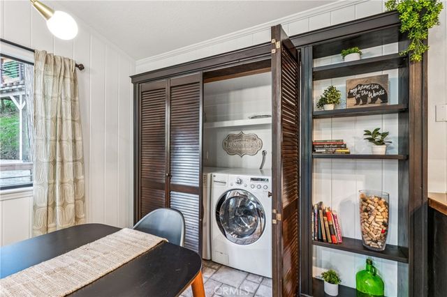 24166 Cresta, Crestline, CA 92325